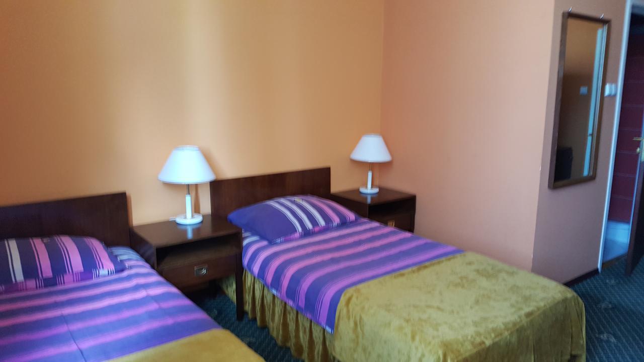 Hotel Restauracja Pustelnik Wisla Mala Bagian luar foto